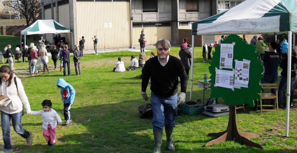 community planting day, Glamis Estate West