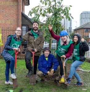 Trees for Cities volunteers